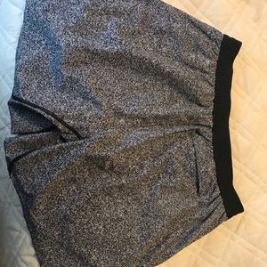 Men’s LuLu Lemon Athletic Shorts, w/ liner